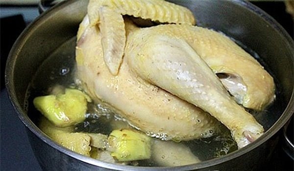 Luoc-ga-bang-nuoc-la-la-hoan-toa