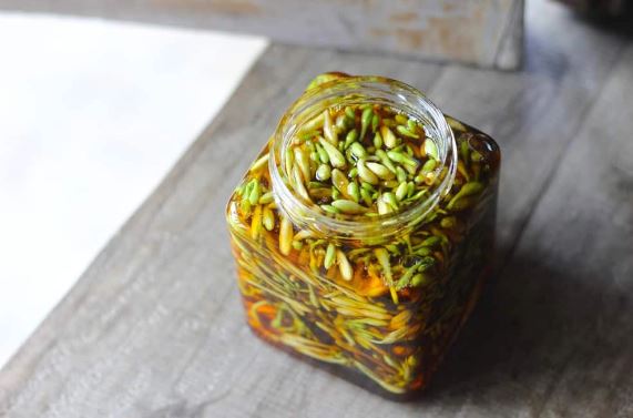 hoa-du-du-duc-ngam-mat-ong-02