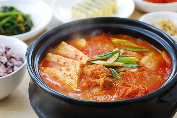 canh-kim-chi-thit-bo