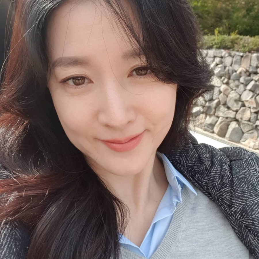 lee-young-ae-bi-quyet-cham-soc-da-3-1024x1024