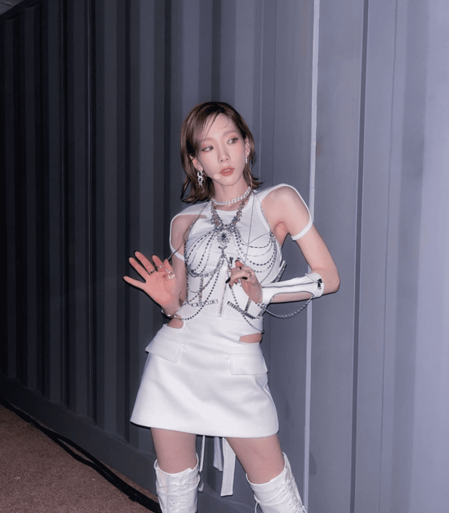 taeyeon-apocalypse (1)