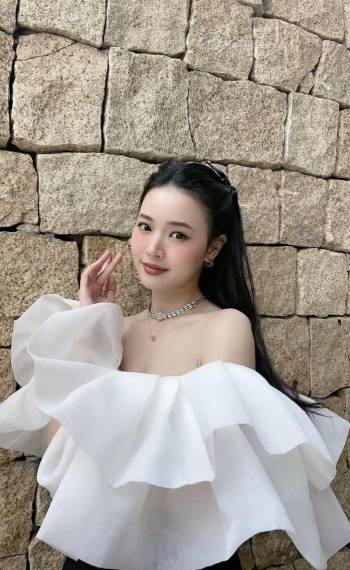 midu-phan-phao-cuc-gat-khi-bi-nghi-dien-do-rong-che-bung-bau-1394346