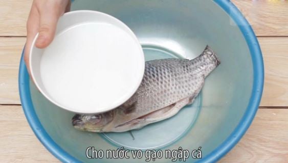 meo-khu-mui-tanh-ca-01