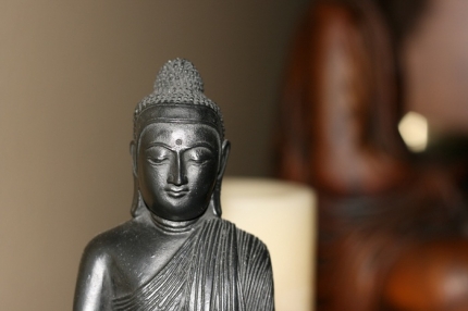 nghi-thuc-kinh-phuoc-duc-kinh-phat-danh-cho-phat-tu-tai-gia-dac-biet-la-gioi-tre-1515073096-wzkzr