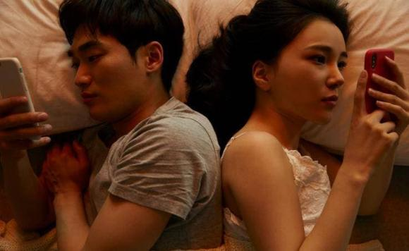 mo-thay-nguoi-khac-gioi