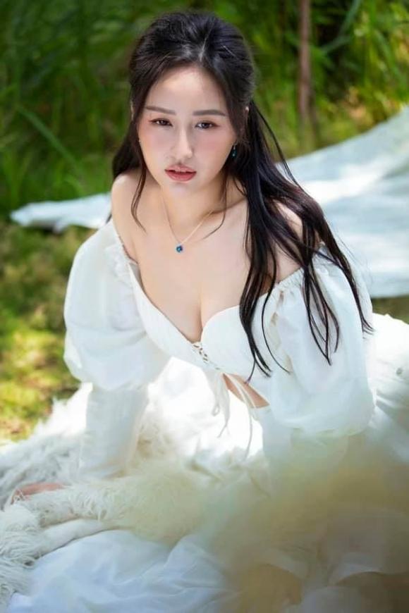 hoa-hau-mai-phuong-t-ngoisaovn-w600-h900