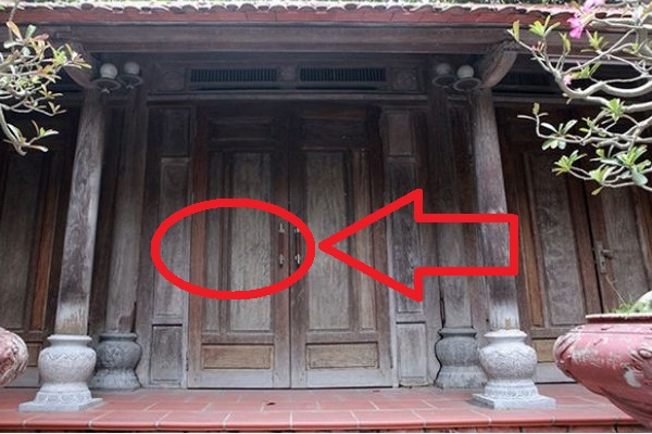 cua-chinh-av
