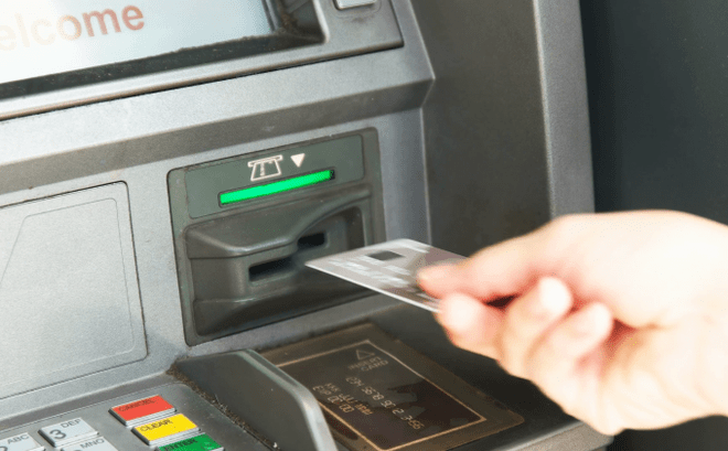 bi-nuot-the-atm-co-rut-duoc-tien-khong