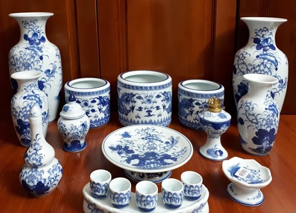 ban-tho-nen-dat-3-chen-hay-5-chen-nuoc-la-phu-hop-hoa-ra-bao-lau-nay-nhieu-nha-lam-sai-het-ma-chang-nhan-ra-600x432-902-6735220