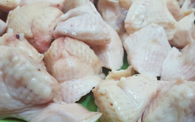bi-quyet-lam-sach-phao-cau-ga-phao-cau-vit-khong-bi-hoi-202011121527390599-640x400