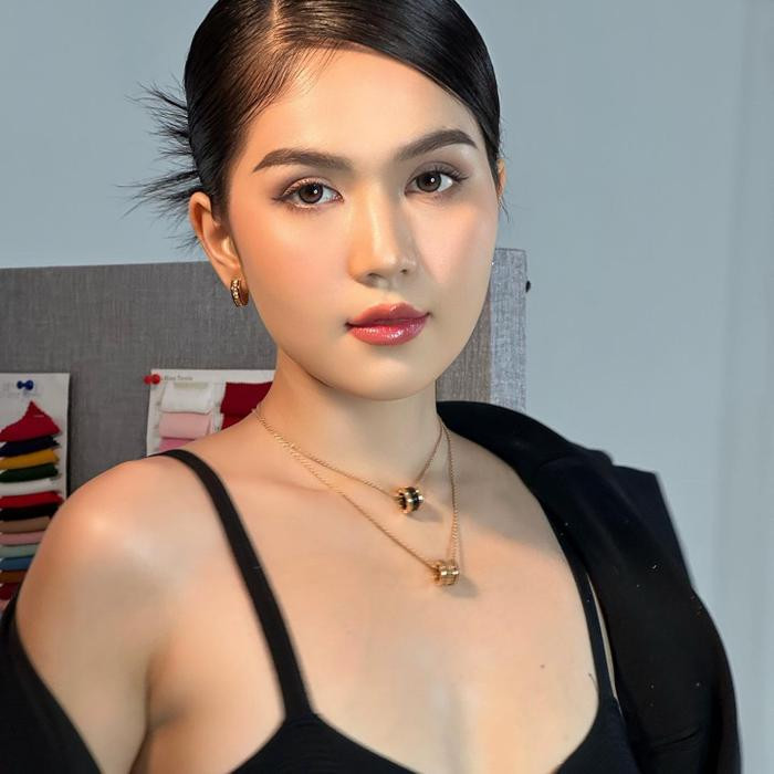 Ngọc Trinh là một trong những mỹ nhân vướng nhiều ồn ào.