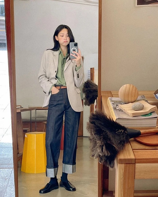 ao-blazer-voi-quan-jeans-2