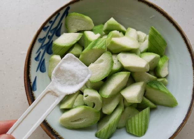 meo-nau-muop-khong-bi-den-02