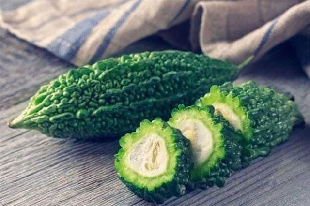 loai-rau-qua-chua-nhieu-vitamin-c-01