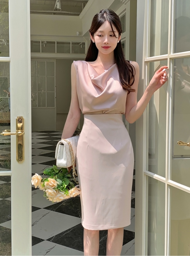 Bi-quyet-dien-ao-khong-tay-di-lam-van-thanh-lich-6-1684809384-839-width650height873