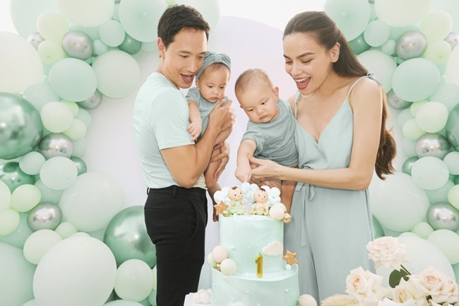 ho ngoc ha song sinh