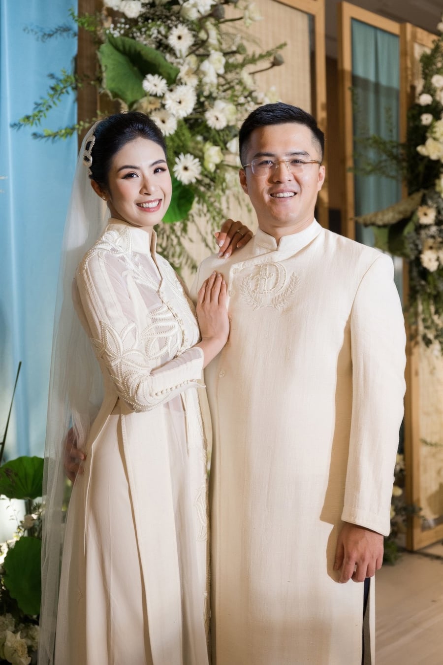 vo chong ngoc han cuoi