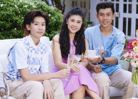 kim thu va con tra