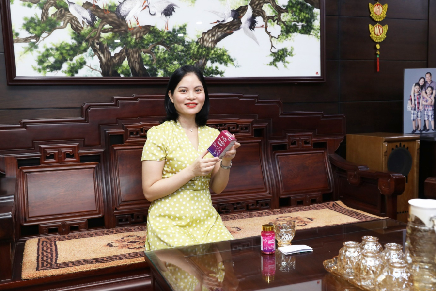 Chị Nguyên (SĐT: 0912.009.148) không ngần ngại giới thiệu cho bạn bè cách cải thiện sức khỏe và Mừng SHBET phiên bản mới 2025 nhờ Hồi Xuân Tâm Bình.