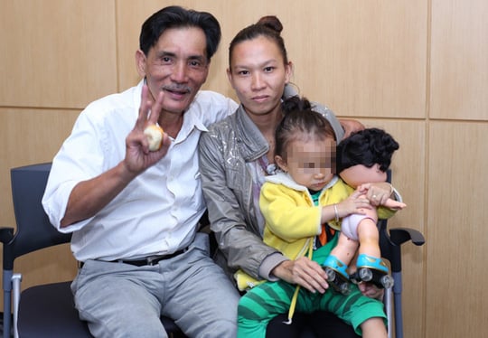 thuong tin va con gai