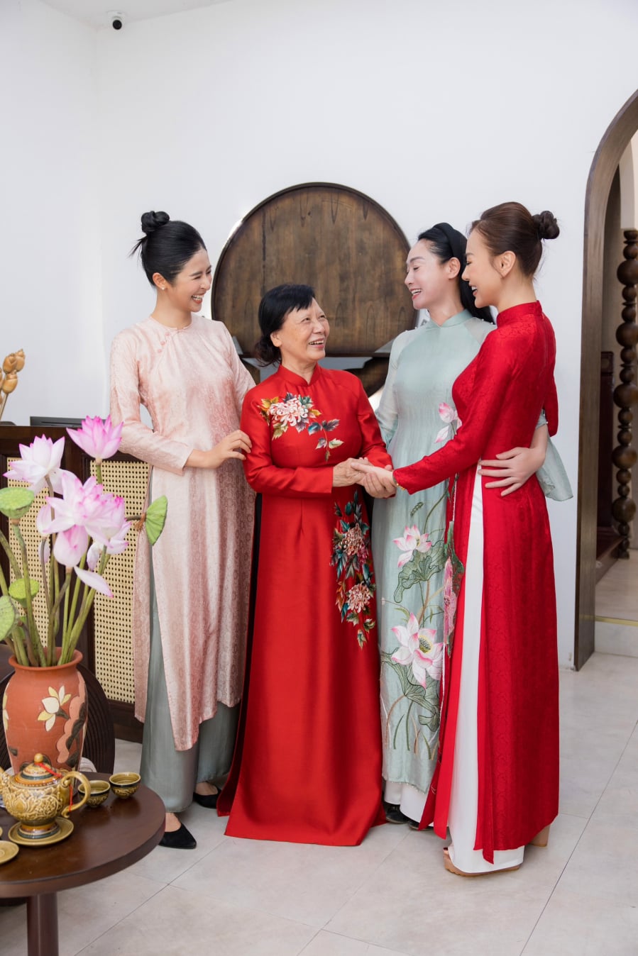 phuong oanh an hoi