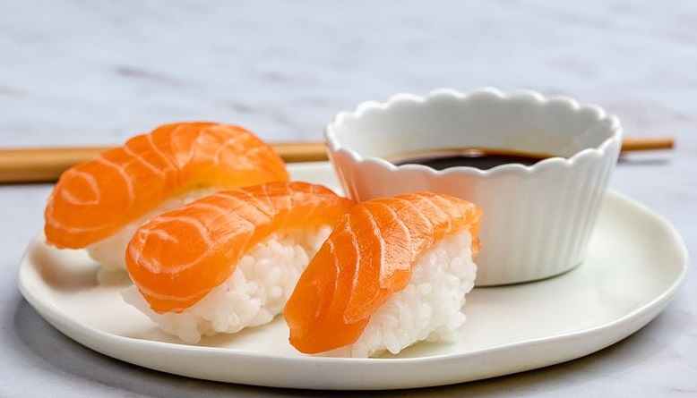 mon-khong-nen-an-khi-an-buffet-hai-san-01