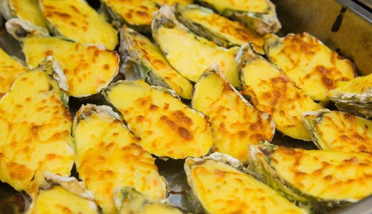 mon-khong-nen-an-khi-an-buffet-hai-san-02