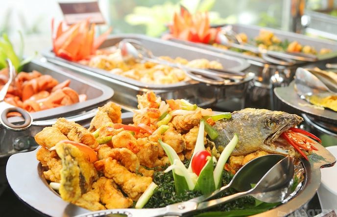 mon-khong-nen-an-khi-an-buffet-hai-san-03