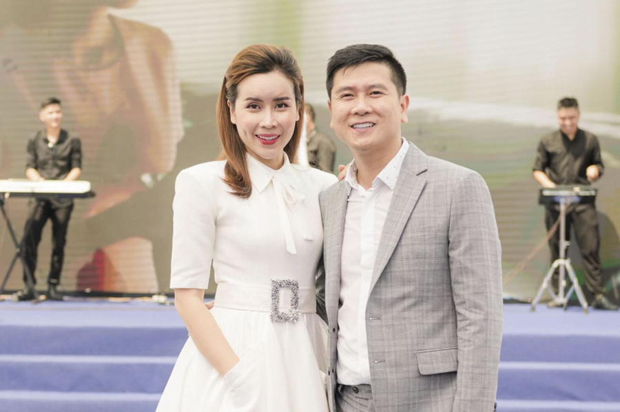 huong giang ho hoai anh