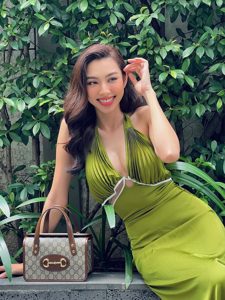 hoa hau thuy tien