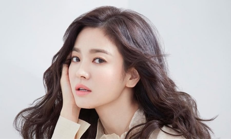 song hye kyo viet mang xa hoi
