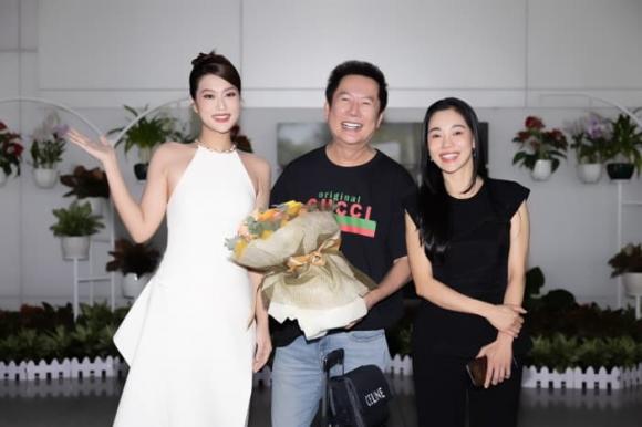 chi-mot-chi-tiet-cho-thay-moi-quan-he-giua-hh-doan-thien-an-va-chu-tich-miss-grand-international-5-ngoisaovn-w700-h466