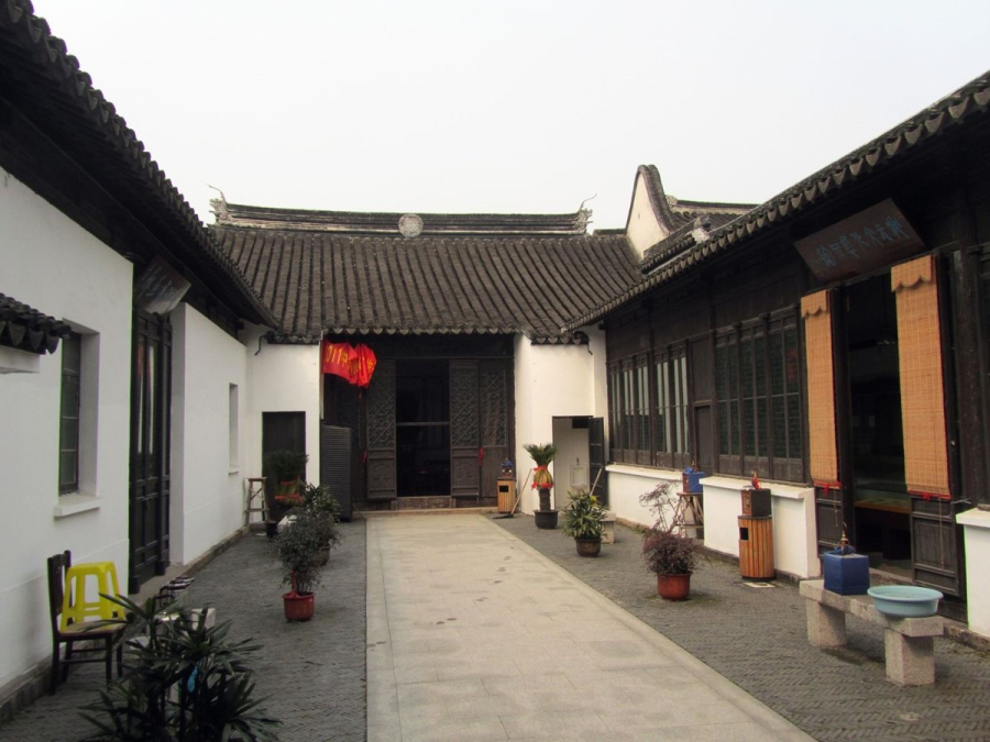 cong-chinh-xuyen-qua-dai-sanh-nha-tan-cua-nat-3