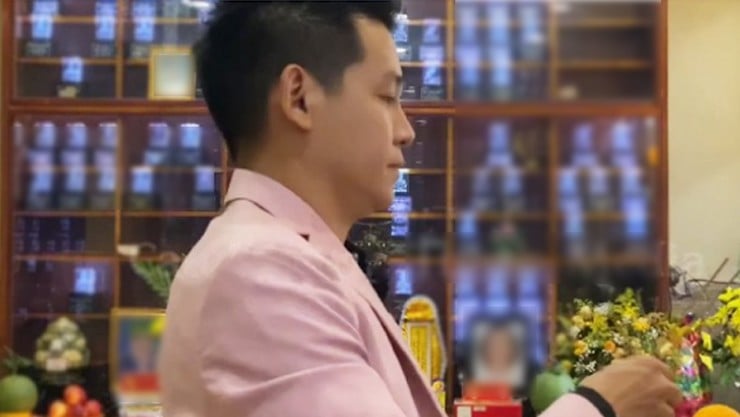 phung ngoc huy khoc