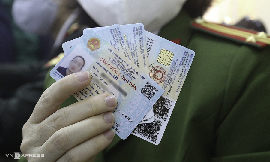 khong-mang-cccd-ra-duong-co-bi-phat-tien-2