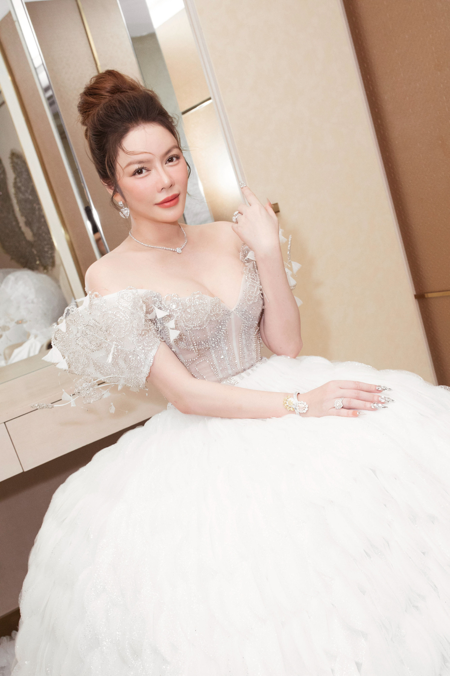 ly nha ky cuoi 1