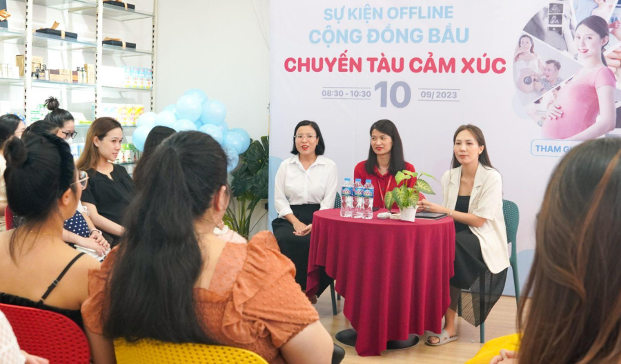 Buổi offline Cộng đồng bầu thông thái được tài trợ bởi Bibo Mart    và các nhãn hàng đối tác