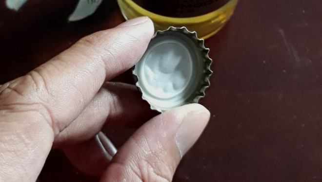 nap chai bia co 21 hinh rang cua vi sao