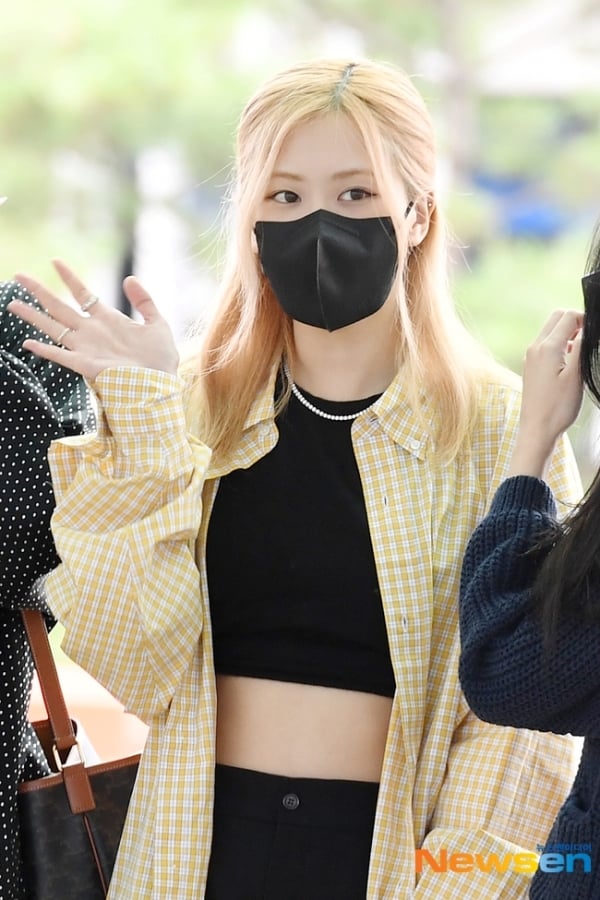 roseblackpink3