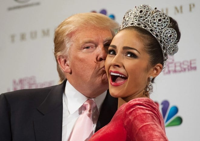 hoa hau hoan vu trump