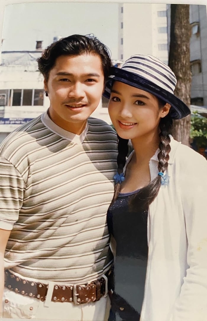 ly-hung-giang-my-tren-truong-quay-thap-nien-1990-5-21141963