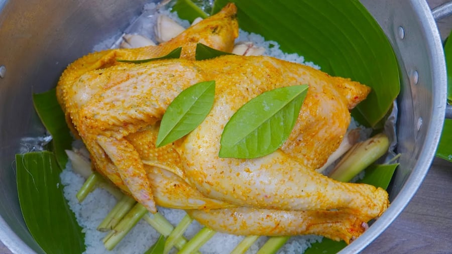 luoc-ga-ngon-khong-can-nuoc-3
