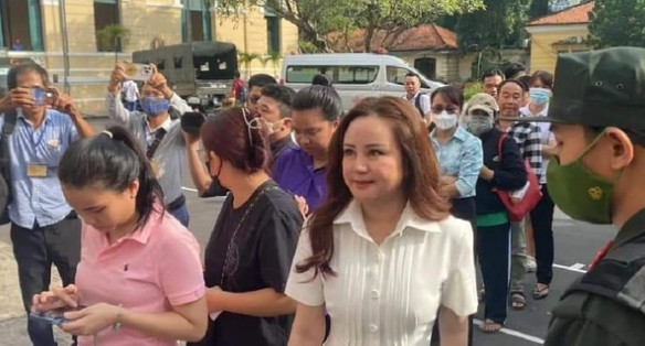 vy oanh 2