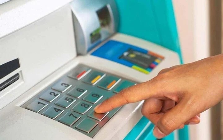 quat-mat-khau-ATM