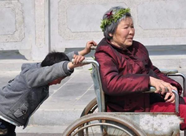 gia hay tu choi 3 yeu cau nay cua con chau