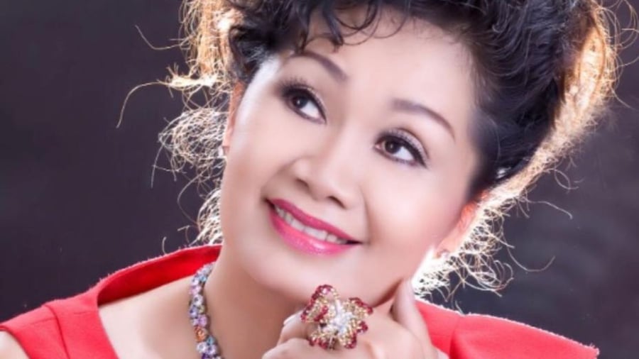 xuan huong nghe si