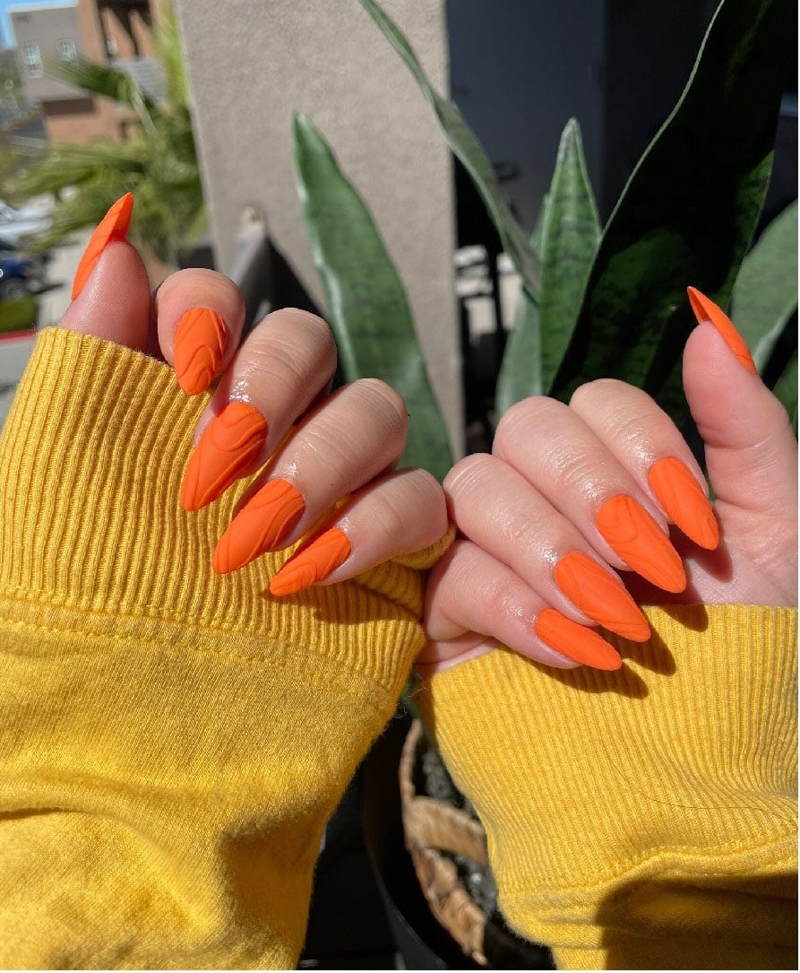 nail-mau-cam-chay-12