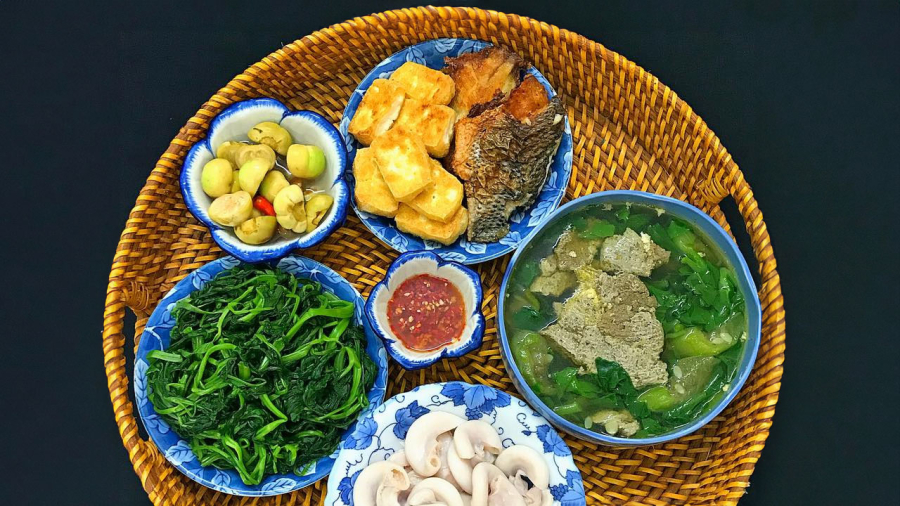com-canh-cua