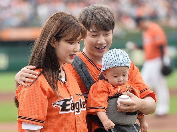 minhwan-do-ftisland-e-yulhee-est-5411