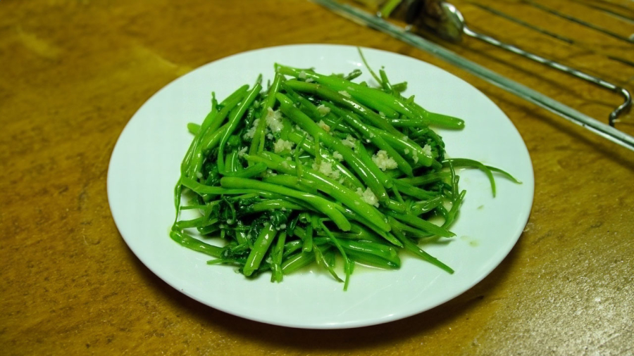rau-muong-xao